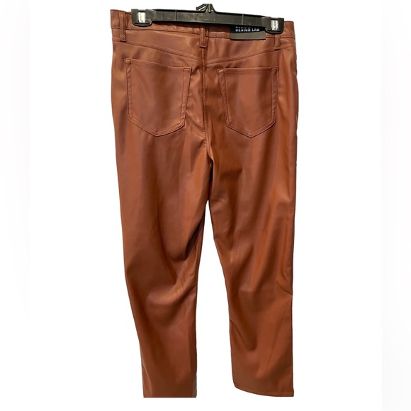 🌺🌺🌺 Closet Sale!  NWT Design Lab Faux Leather High Rise Pants Size 29 - Picture 3 of 5